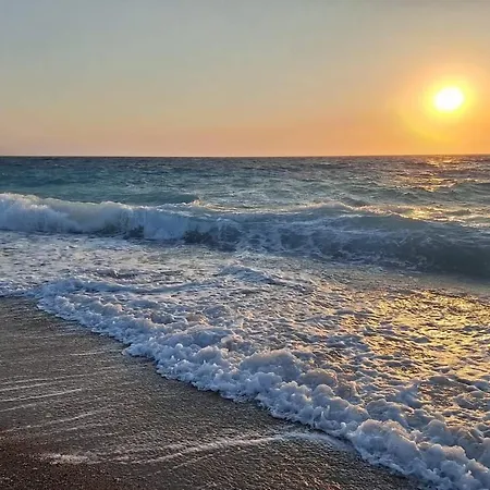 Апартаменты Golden 2 *