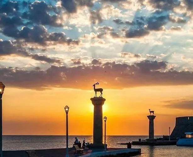 Golden 2 Apartamento *